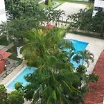 Apartamento Compartilhado, Com 02 Quartos, Sendo 01 Suite