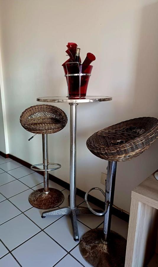 Homestay Compartilhado, Com 02 Quartos, Sendo 01 *